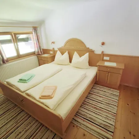Pretty Holiday Home In Mayerhofen With Balcony Mayrhofen Exterior photo