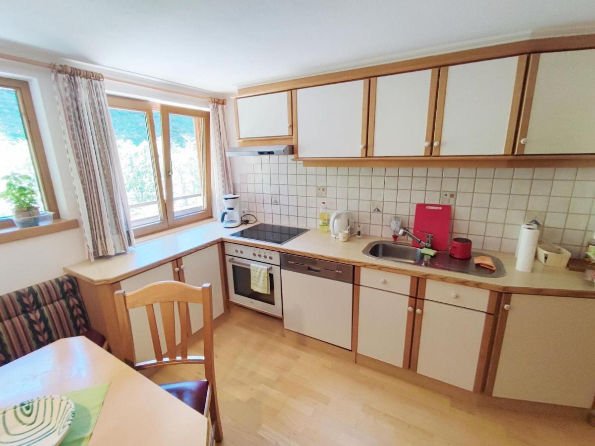 Holiday home Pretty In Mayerhofen With Balcony *